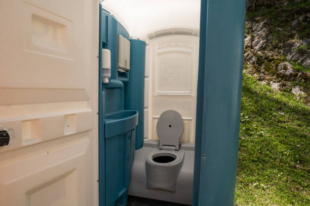 Portable Toilet Options We Offer in Brooktrails, CA